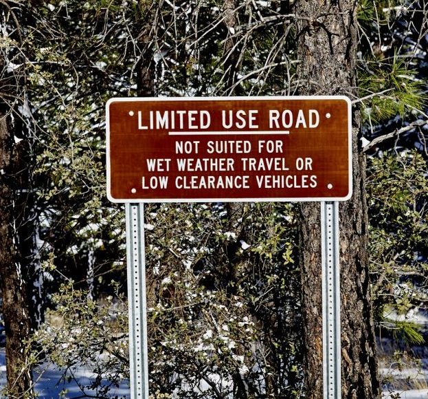 Cassowary warning sign on a road